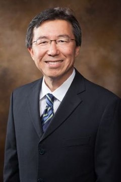 portrait of professor Steve Tung