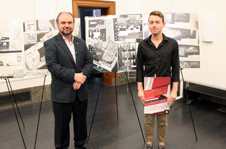 l-r: Mark Weaver of the Hnedak Bobo Group and Brady Duncan with Duncan’s award-winning design in the sixth annual Hnedak Bobo International Design Competition. 