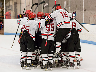 U of A Ice Hockey Team (photograph by Ed Matthews.)