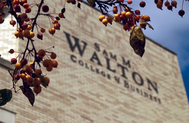 Walton College Partners with Signature Bank to Provide Three Fleischer Scholarships for Area Youth
