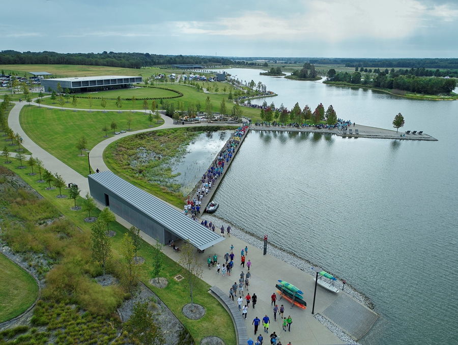  Shelby Farms Park, a design collaboration by James Corner Field Operations and Marlon Blackwell Architects, has won a 2019 Honor Award from the American Institute of Architects.