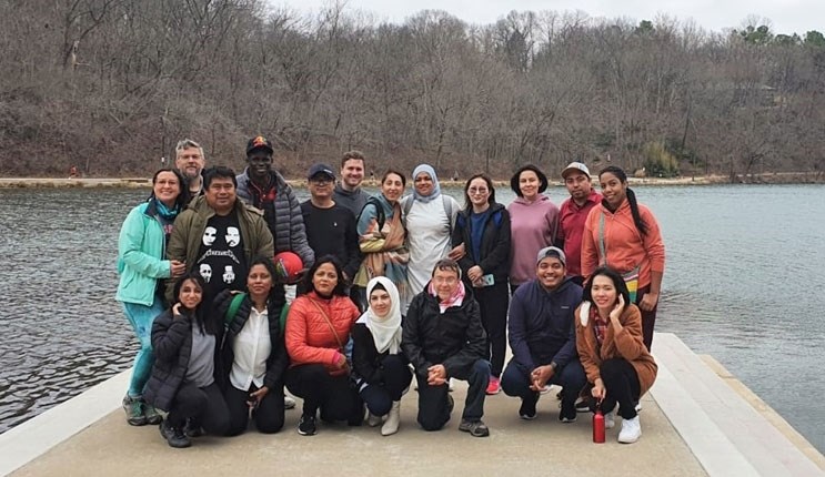 Several Fulbright TEA experiences focused on the mental health benefits of nature.  Researchers enjoyed a nature walk at Lake Atalanta in Rogers.