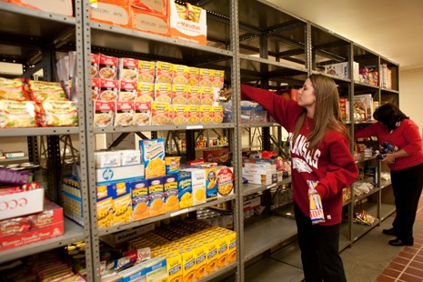 Full Circle Campus Food Pantry Receives Support From The Walmart